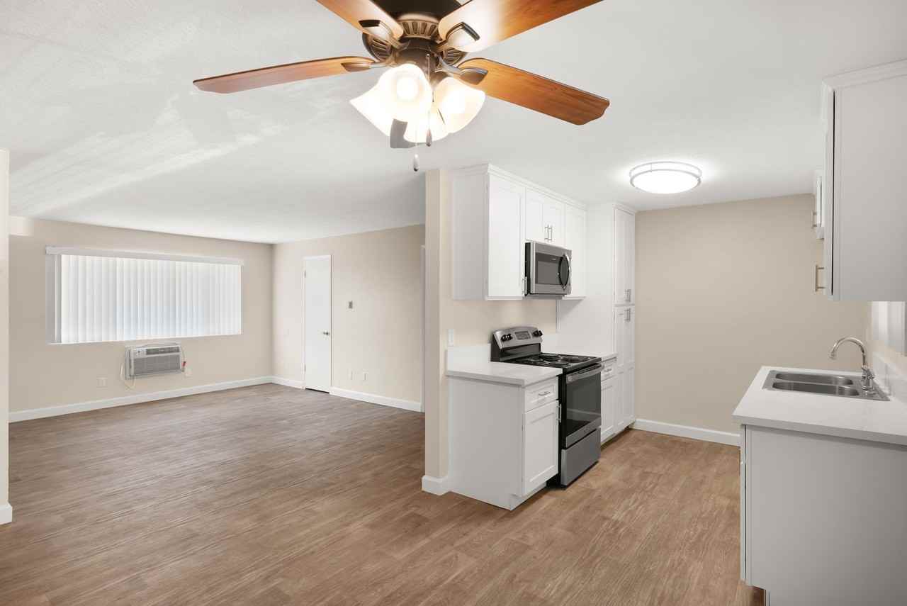 Anderson Park Apartments - Photo 5 of 49
