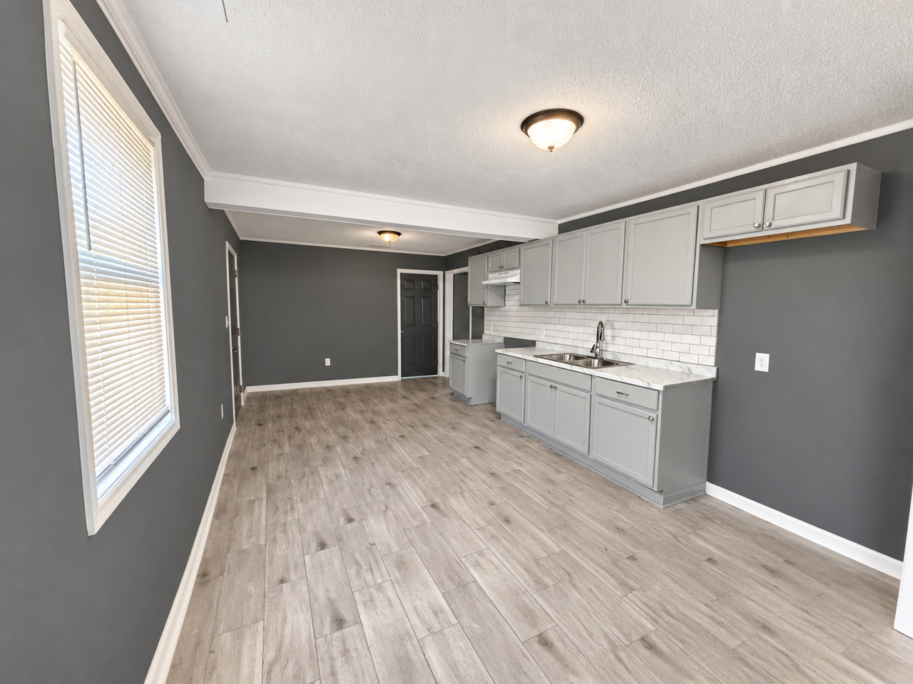 1820 S Barksdale St #1 - Photo 2 of 9