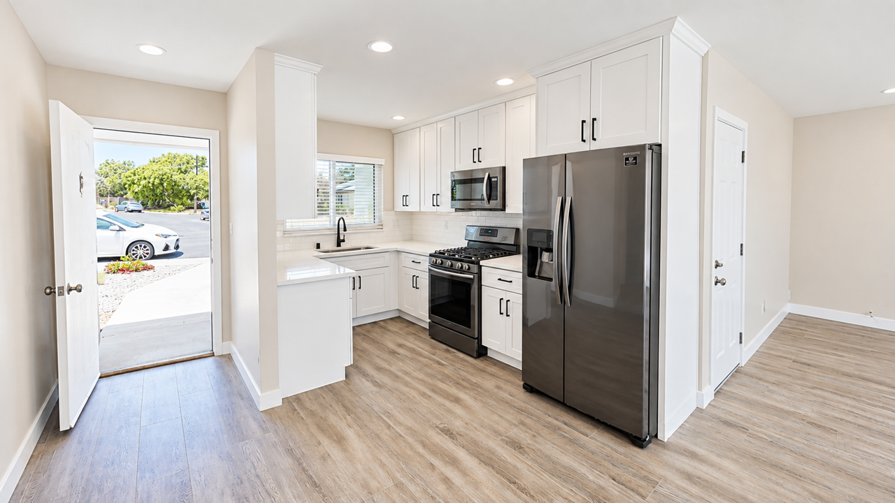 5129 Tipton St - Photo 4 of 22