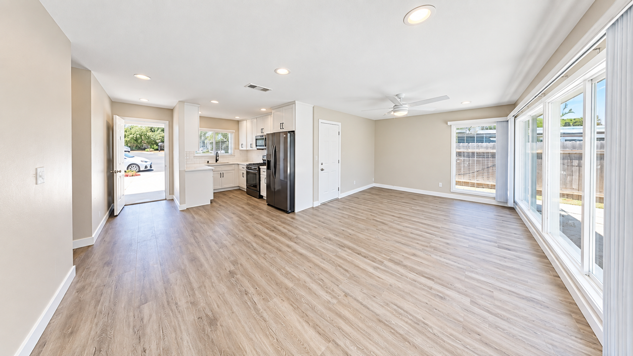 5129 Tipton St - Photo 5 of 22