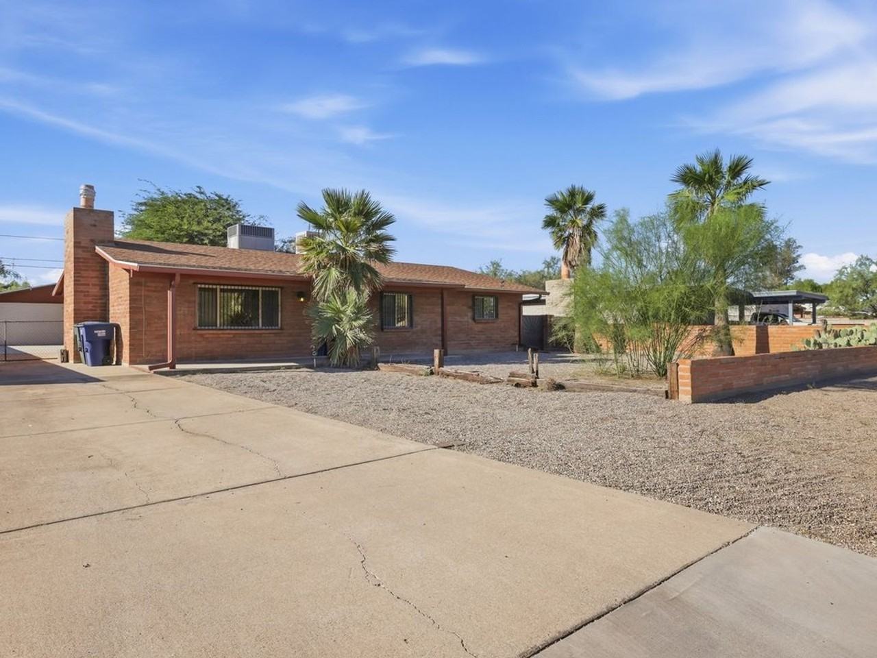 5936 E Beverly St - Photo 2 of 28