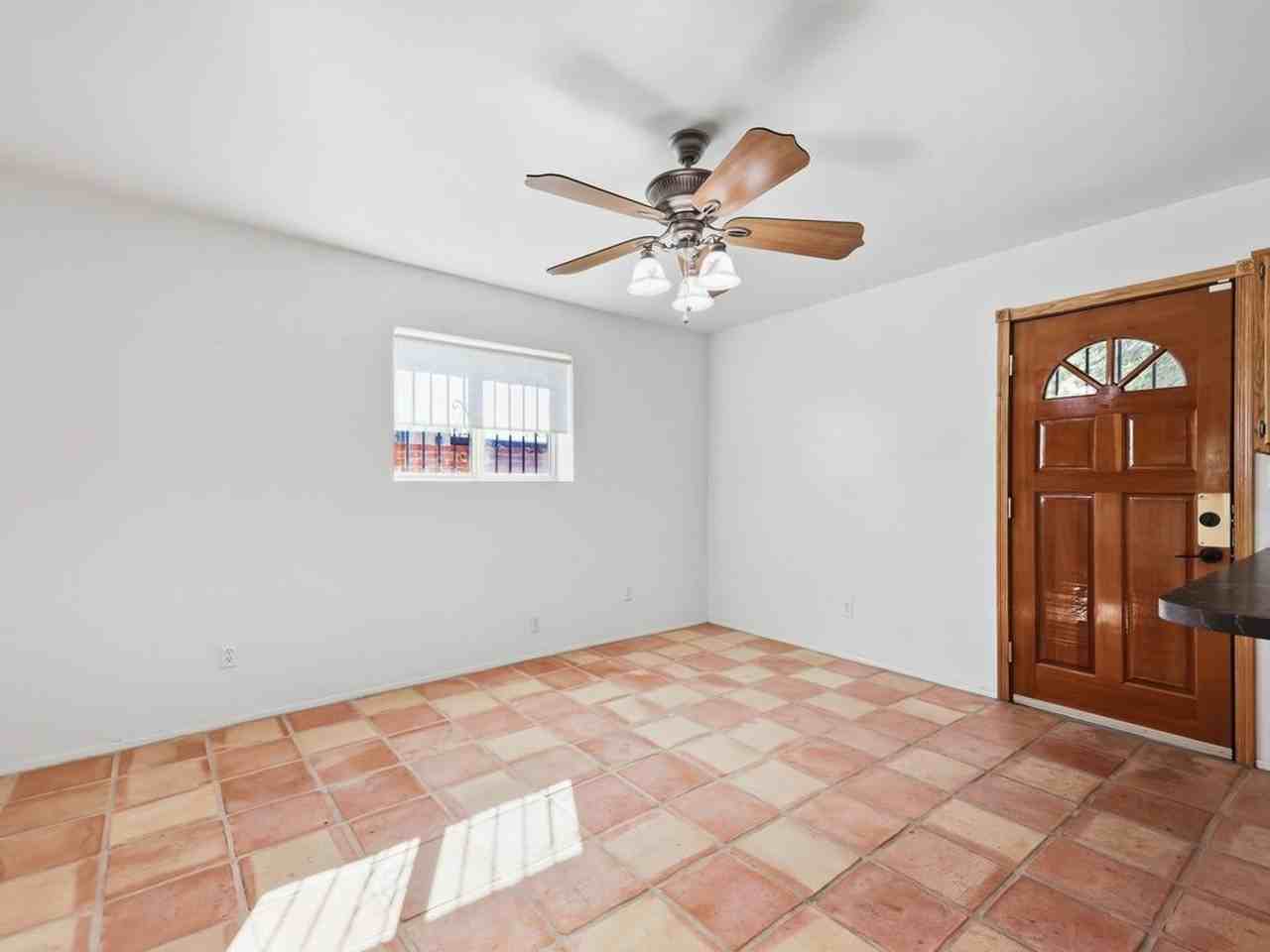 5936 E Beverly St - Photo 7 of 28