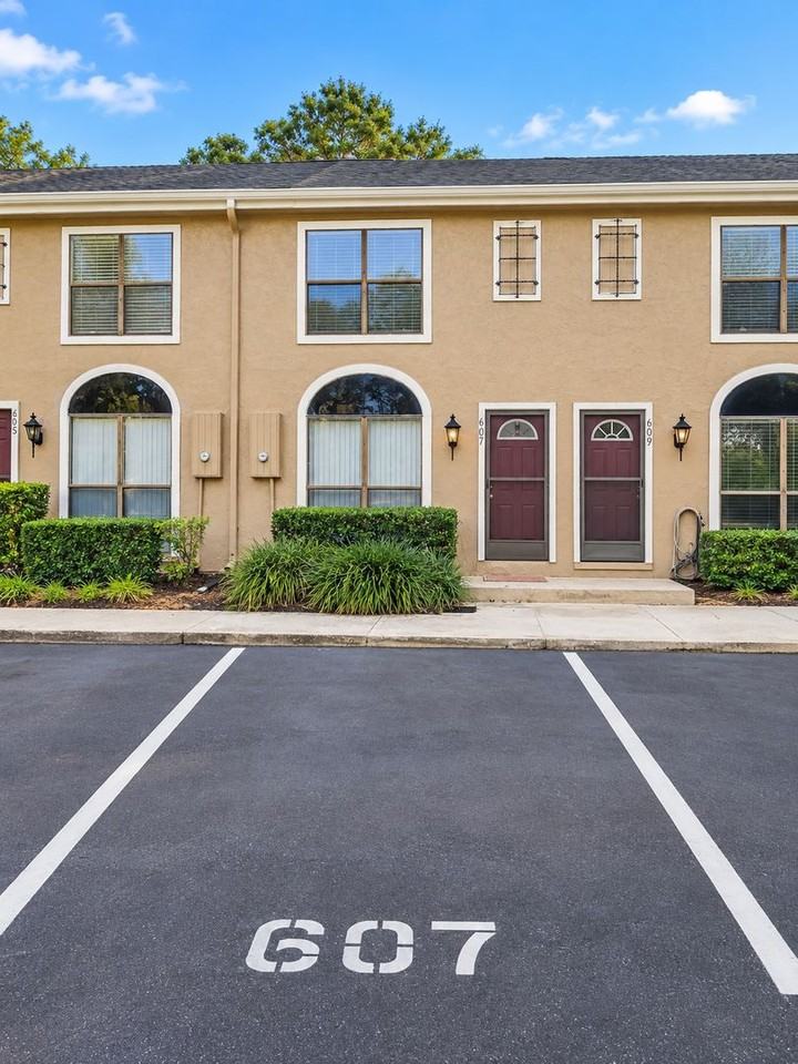 607 Casa Park Court F #F - Photo 2 of 20