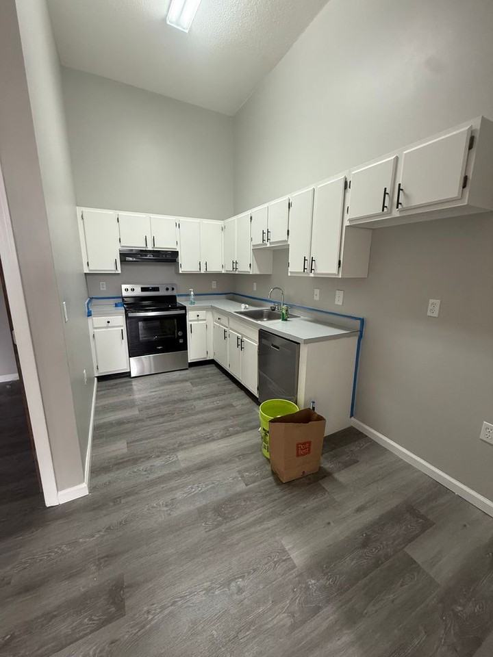 10 Grand St - Photo 3 of 15