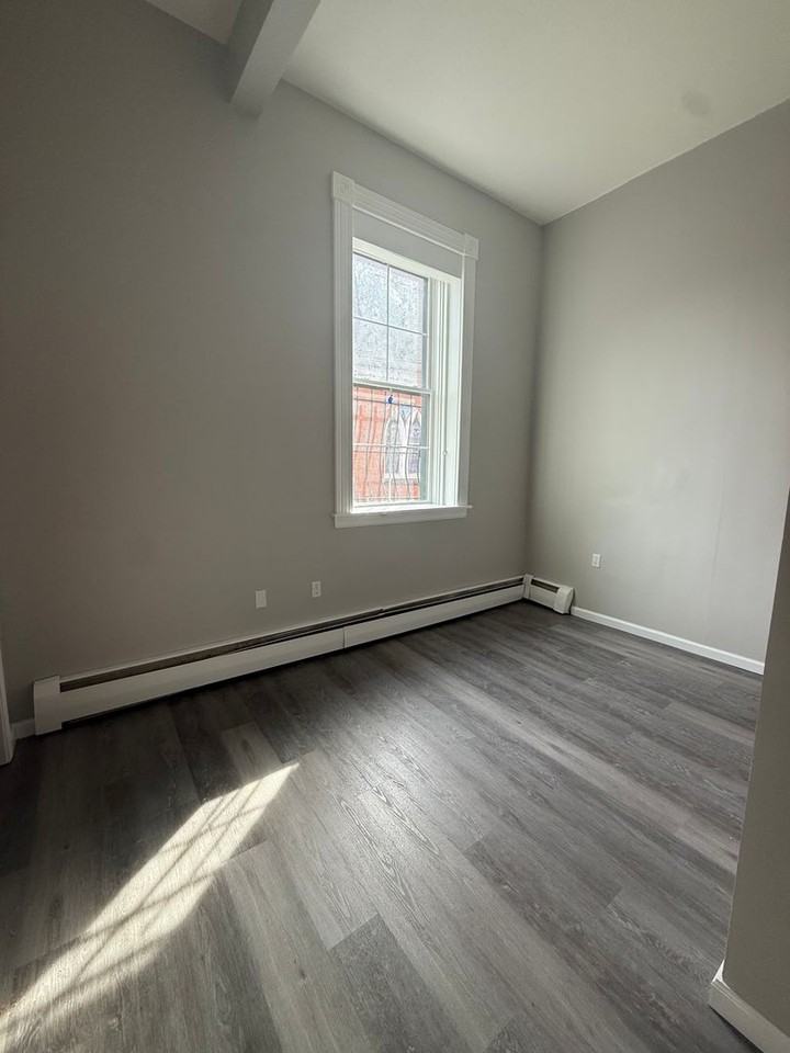 10 Grand St - Photo 6 of 15