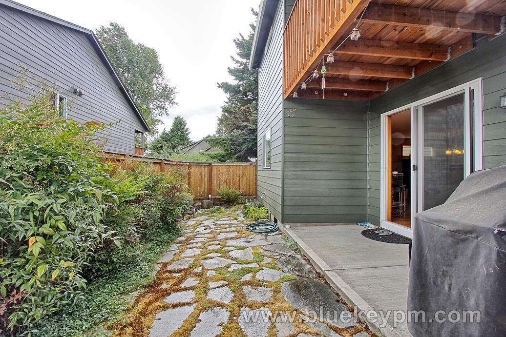 4018 Ne 91st St - Photo 6 of 20