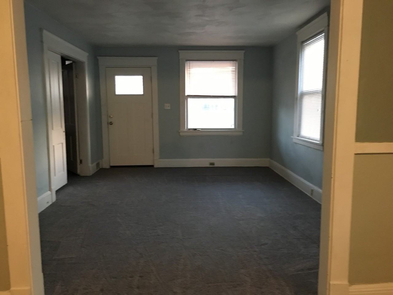 3006 Montclair Ave - Photo 2 of 38