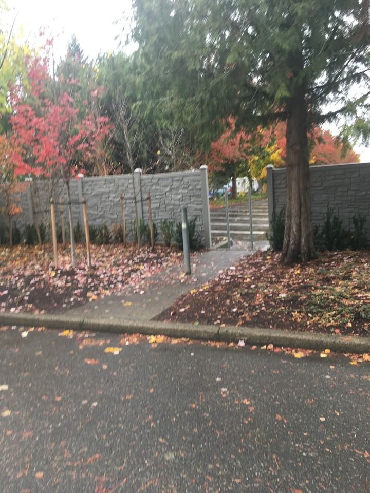 1037 Ne 104th Ave - Photo 2 of 20