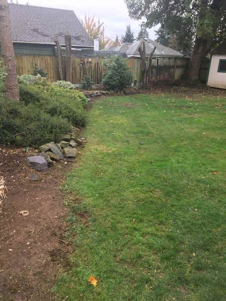 1037 Ne 104th Ave - Photo 5 of 20