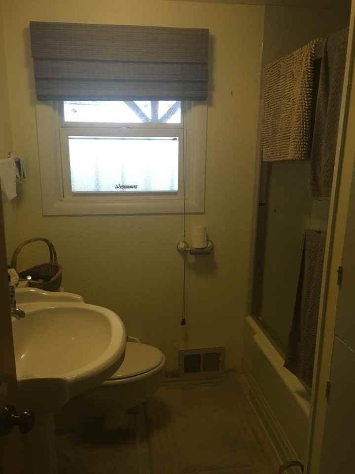 1037 Ne 104th Ave - Photo 6 of 20