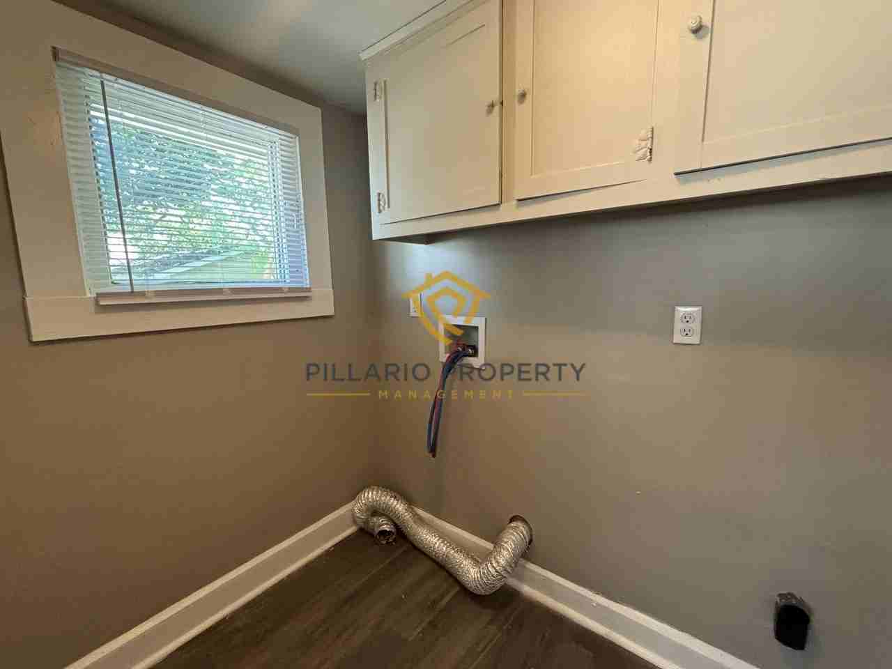 1215 N Kealing Ave - Photo 4 of 16