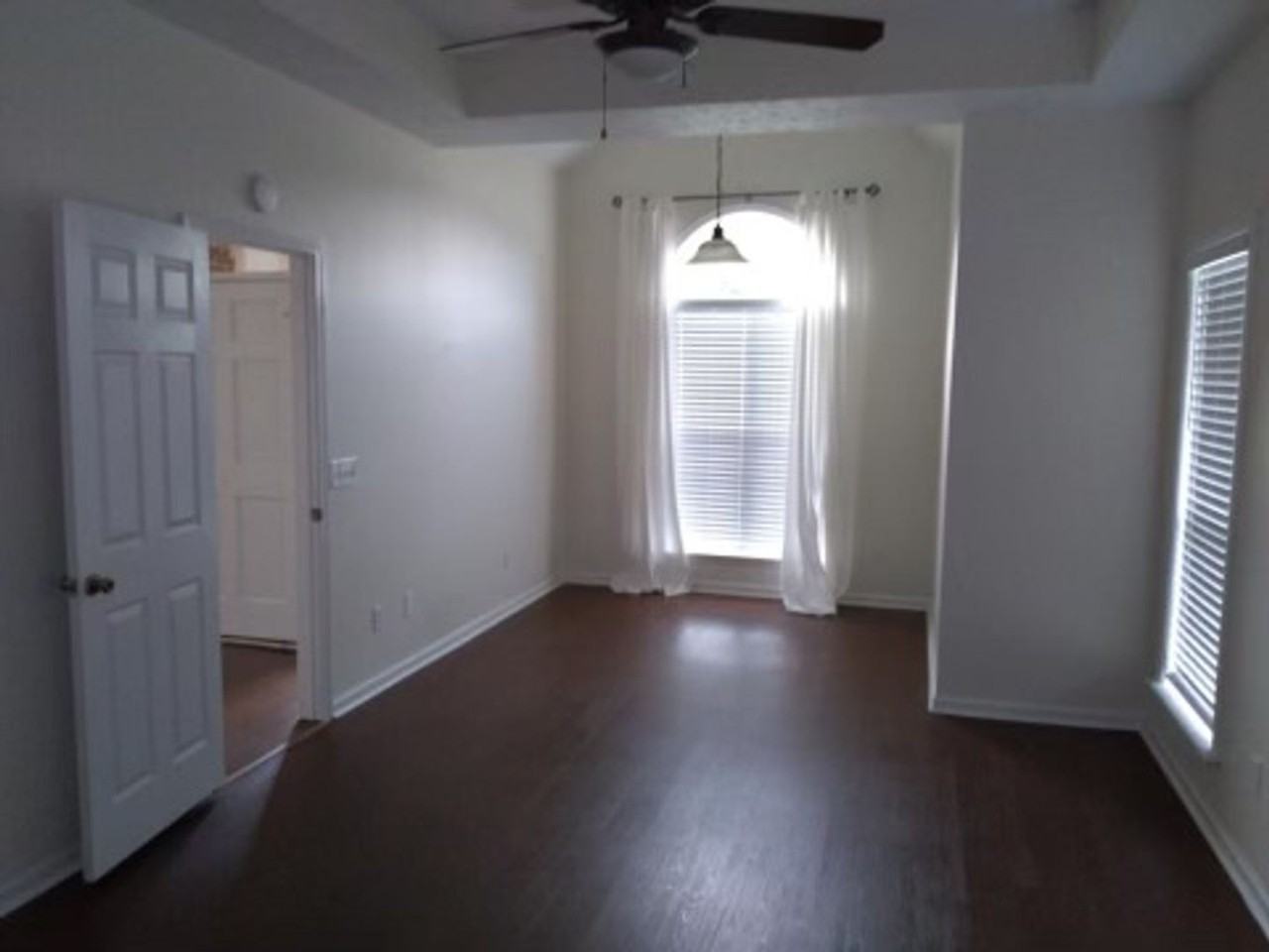 6123 Lauren Cir - Photo 2 of 14