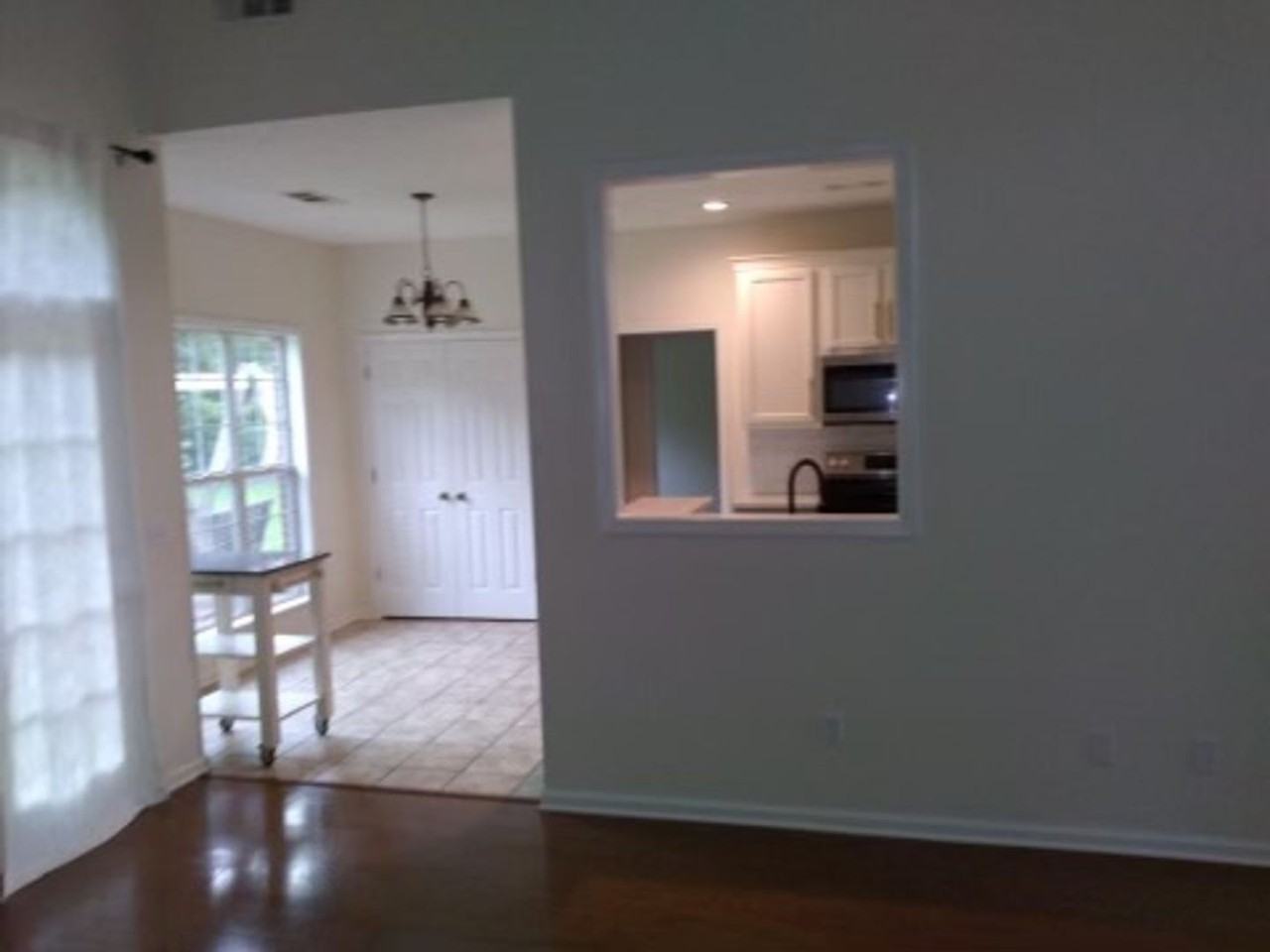 6123 Lauren Cir - Photo 4 of 14