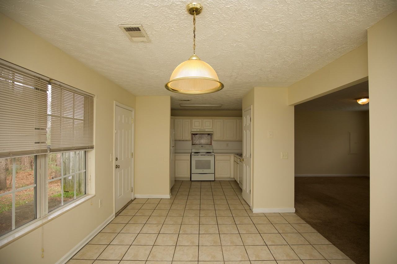 8260 Max Ct - Photo 4 of 18