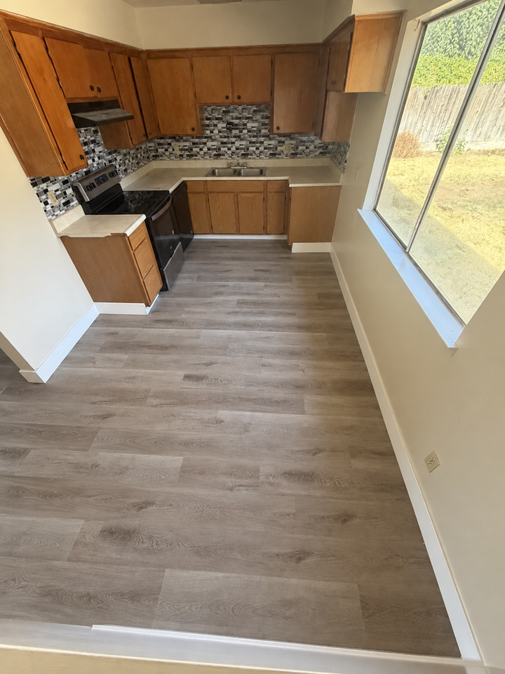 3272 Loughborough Dr - Photo 6 of 12