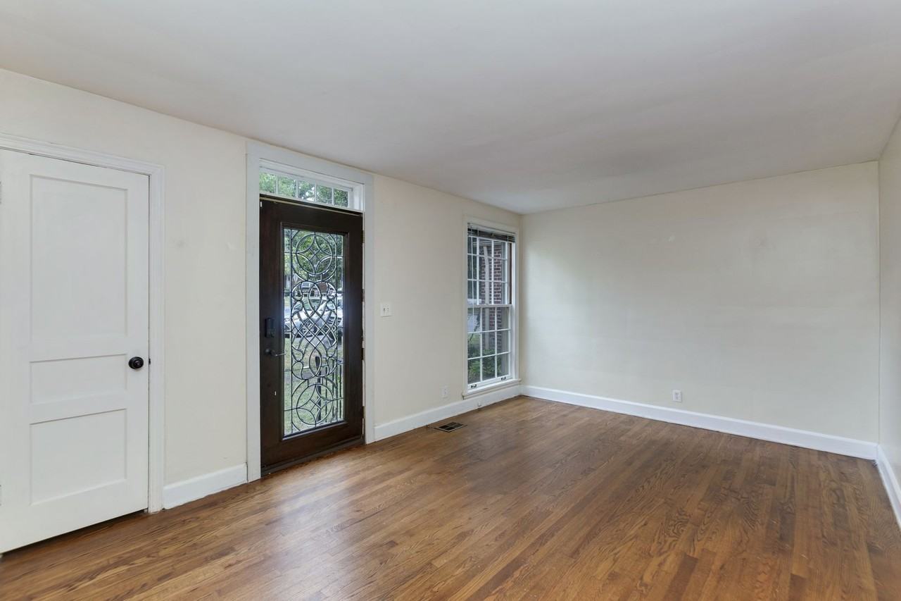 3615 Wilbur Pl - Photo 4 of 19