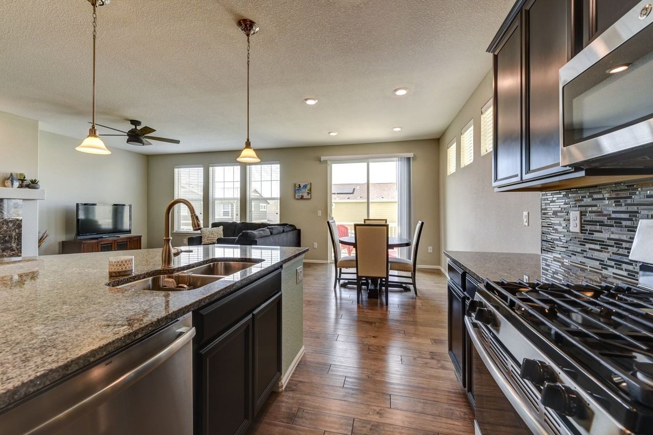 766 Sundance Ln - Photo 6 of 50