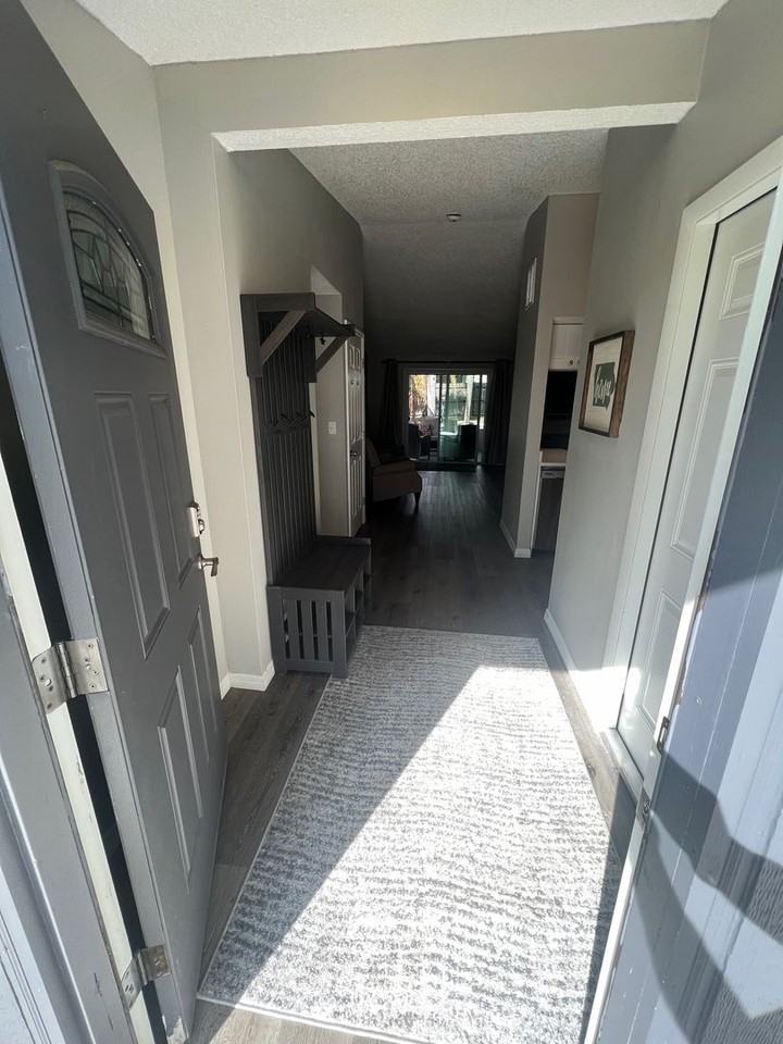552 Hammock Dr - Photo 3 of 29