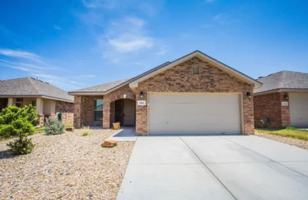 featured image of 2909 Valencia Ave