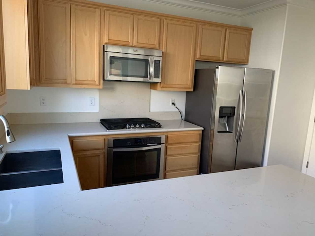 125 Caspian Way - Photo 4 of 26