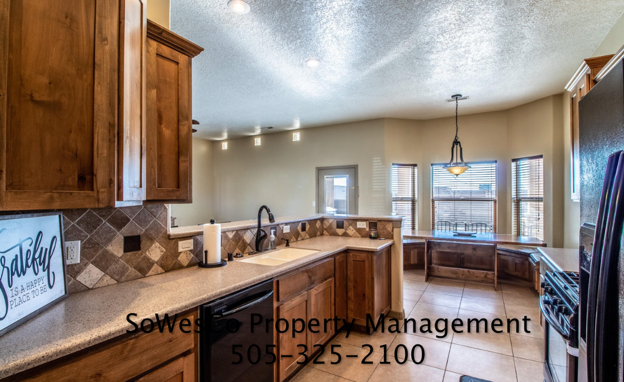 6709 Picuris Ave - Photo 7 of 18