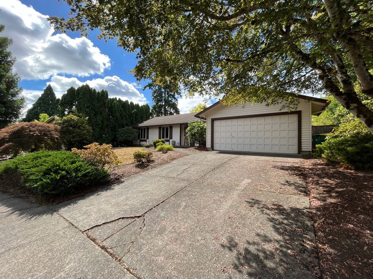 12400 Sw Berryhill Ln - Photo 2 of 48