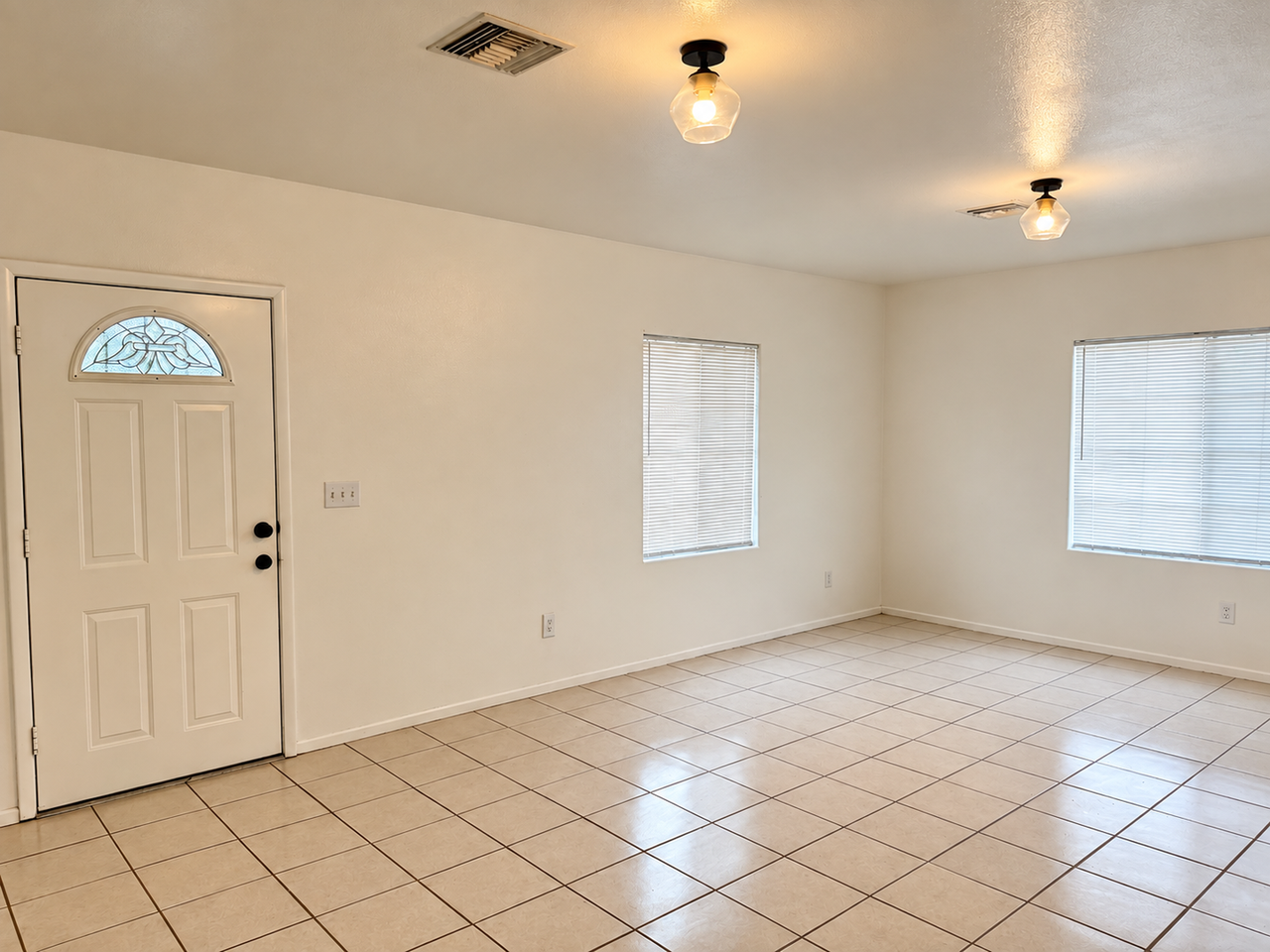 605 W Holt Ave - Photo 2 of 13