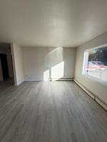 featured image of 533 E 24th Ave