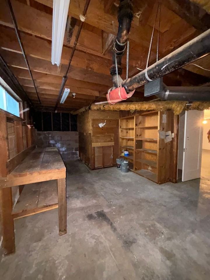 233 4th Ave - Photo 3 of 50