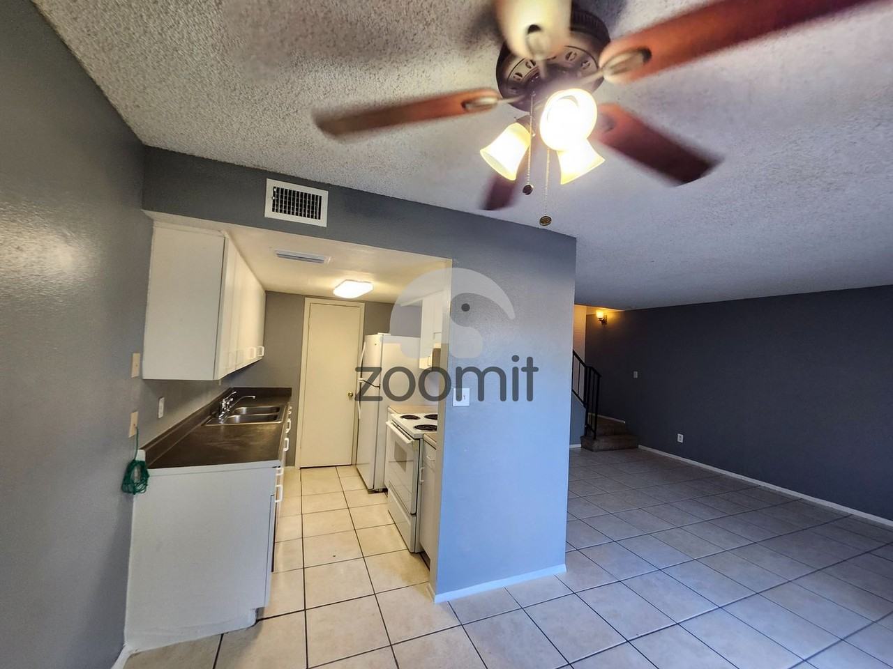4264 N 68th Dr - Photo 6 of 29