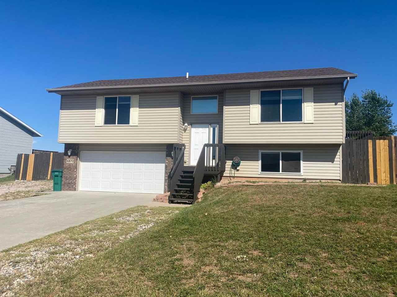 6870 Meadow Rose Ln - Photo 2 of 21