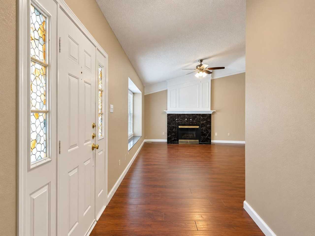 514 Briarcroft Dr - Photo 6 of 33
