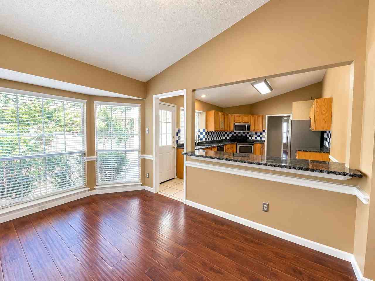514 Briarcroft Dr - Photo 7 of 33