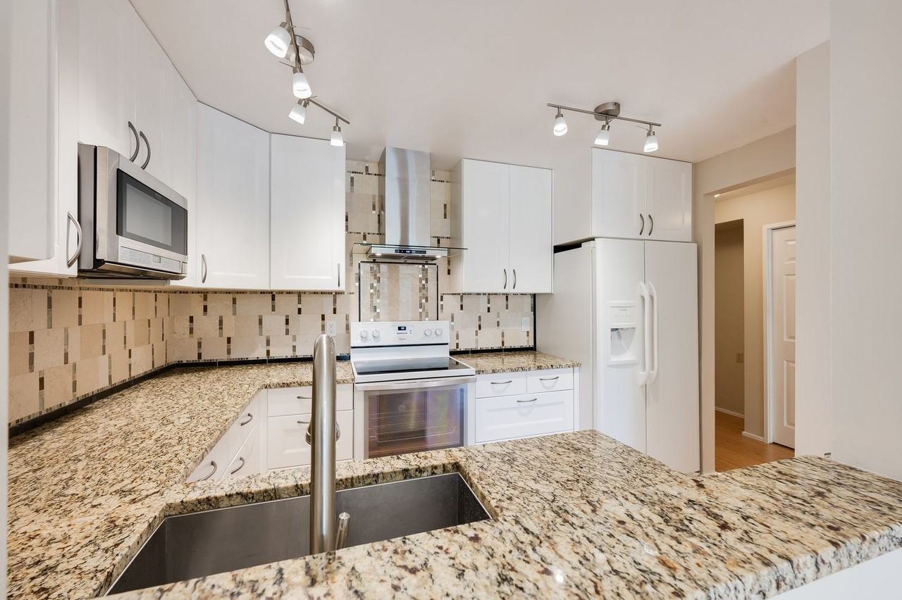 4152 Providence Point Dr Se #104 - Photo 6 of 17