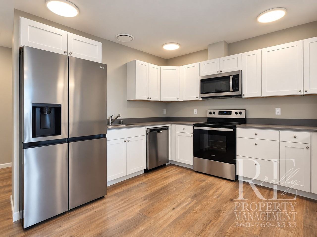 1227 S National Ave - Photo 7 of 16