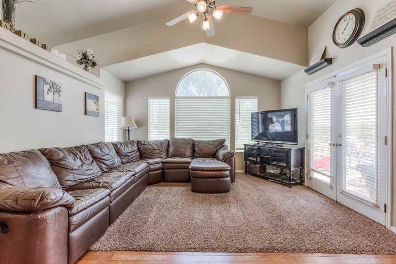 610 E Springhill Dr - Photo 6 of 6