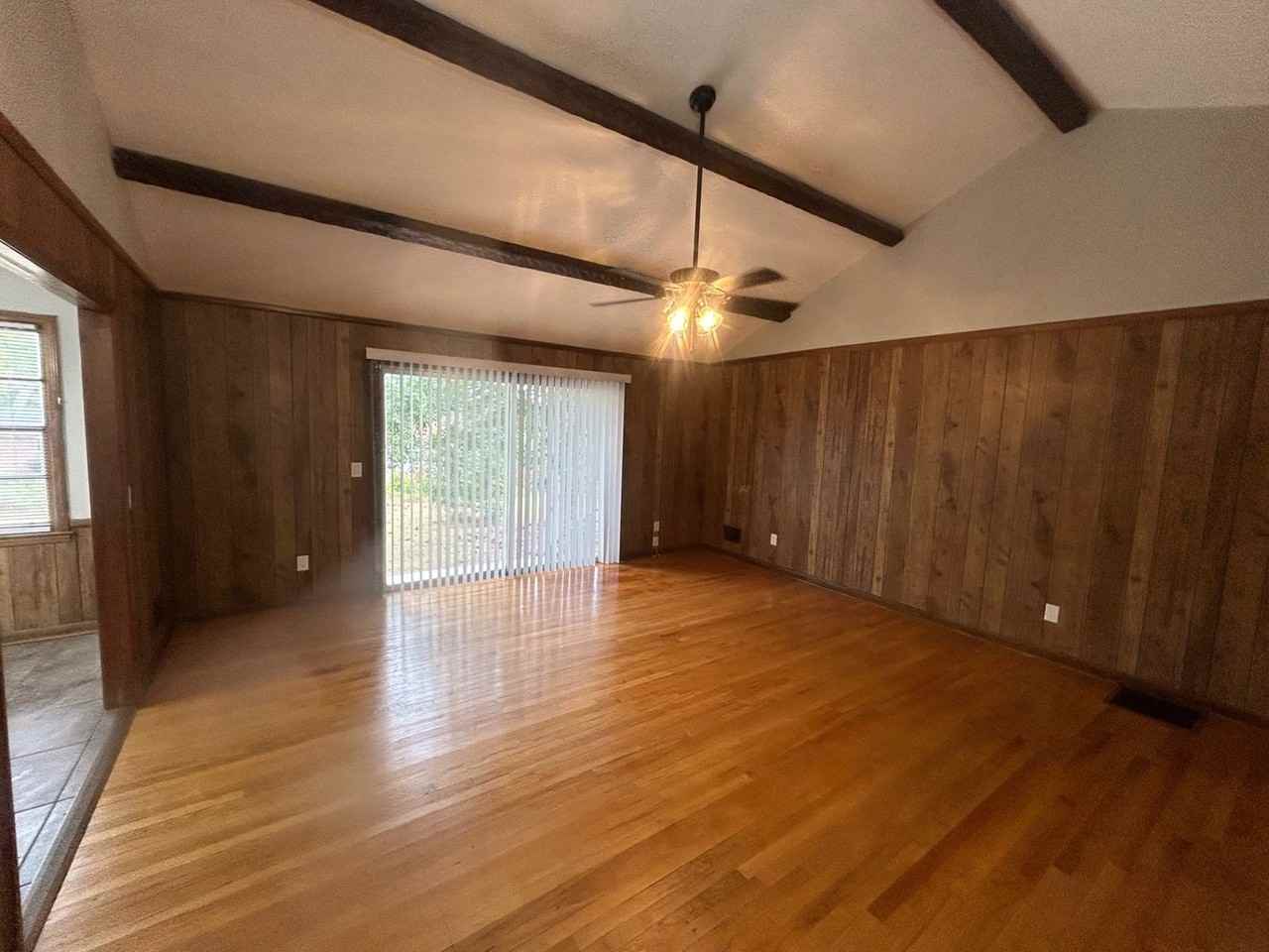 508 Bitternut Rd - Photo 3 of 32