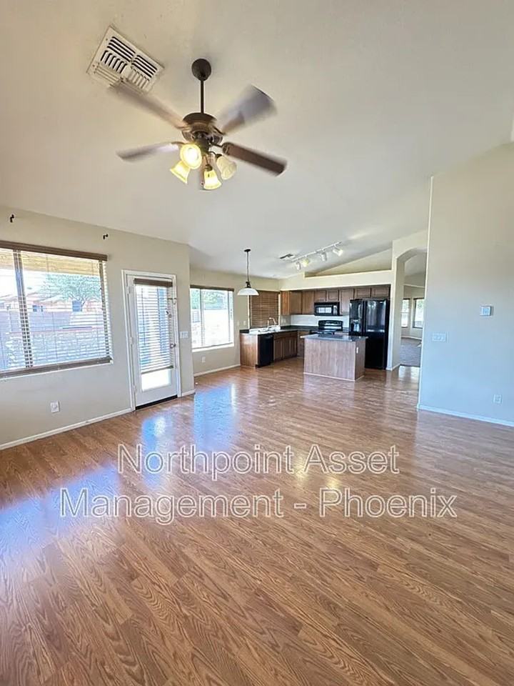 1215 N 158th Dr - Photo 2 of 16