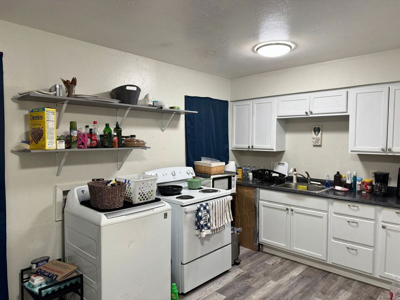 1401 E Cortez Dr - Photo 5 of 21