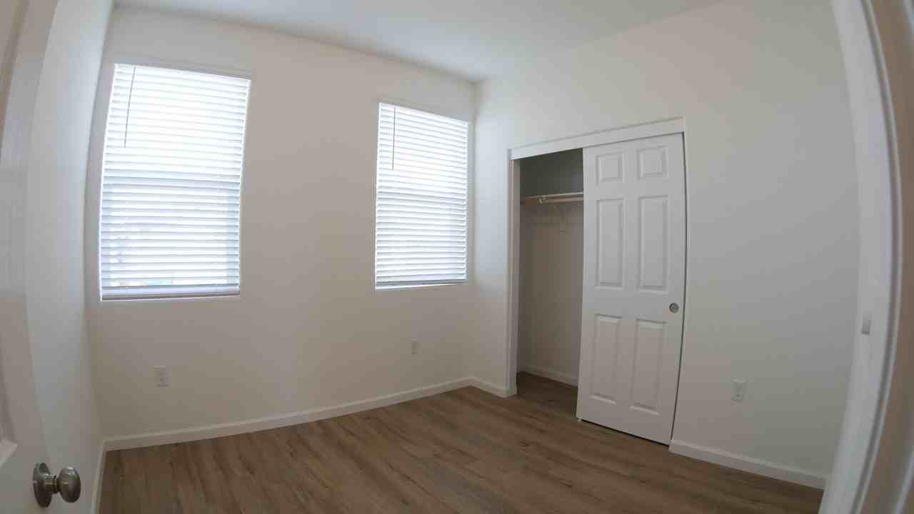 1012 Buena Vista Ln - Photo 7 of 11
