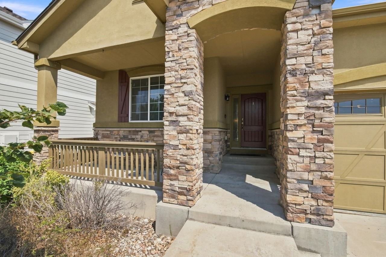 8238 Hollygrape Ln - Photo 2 of 18
