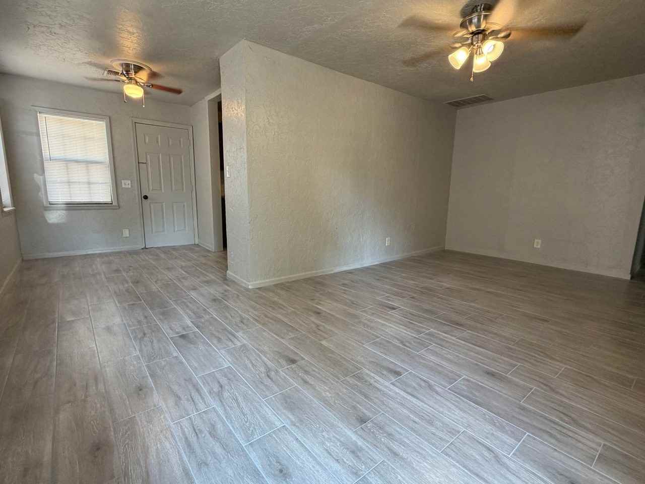 1503 Nw Columbia Ave - Photo 3 of 12