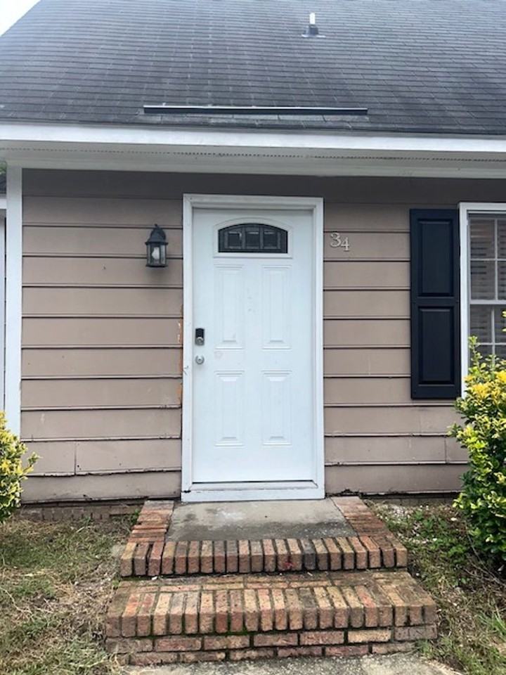 34 Old Clayton Ct - Photo 3 of 21