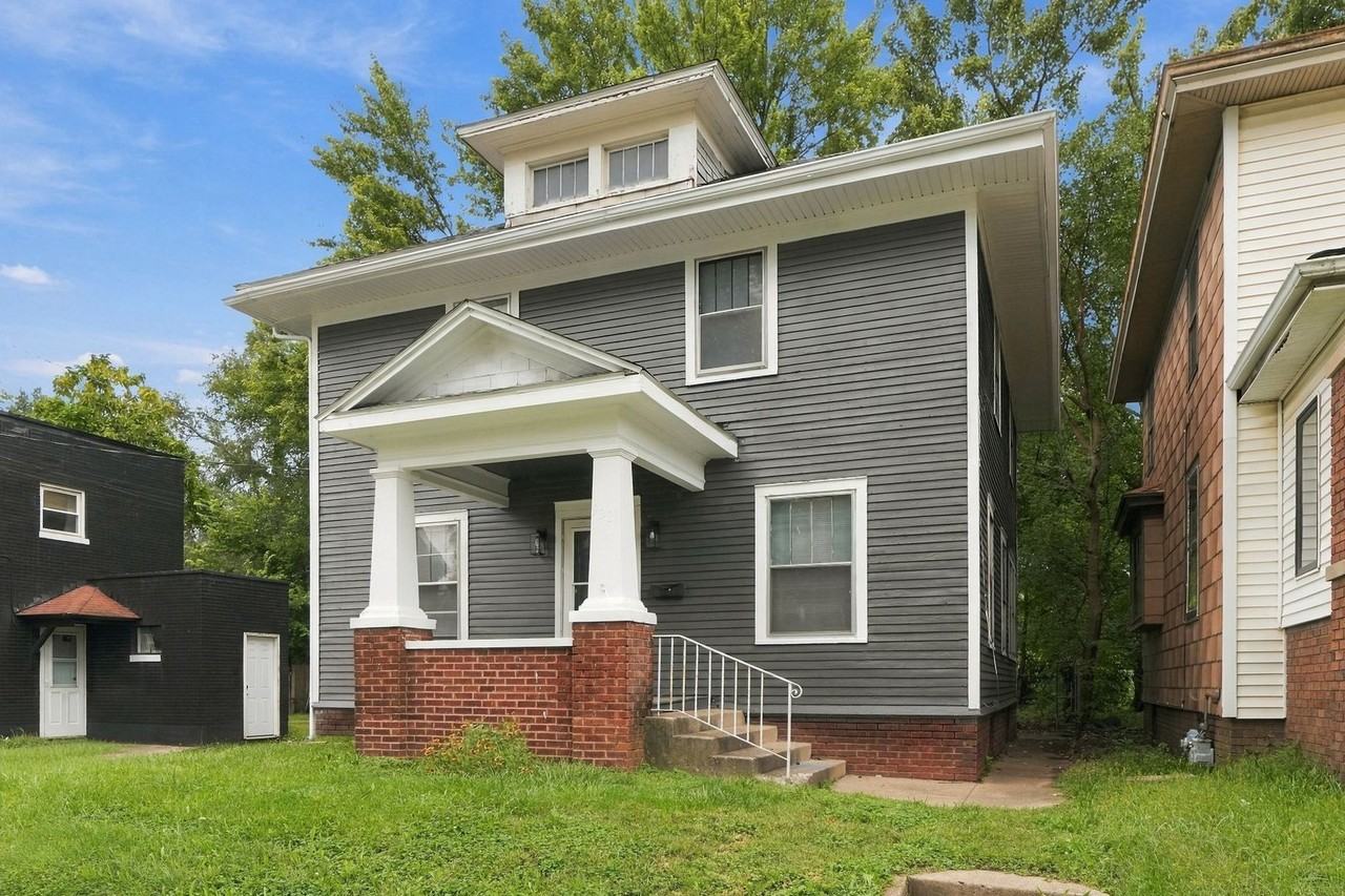 928 W Dewald St - Photo 3 of 38