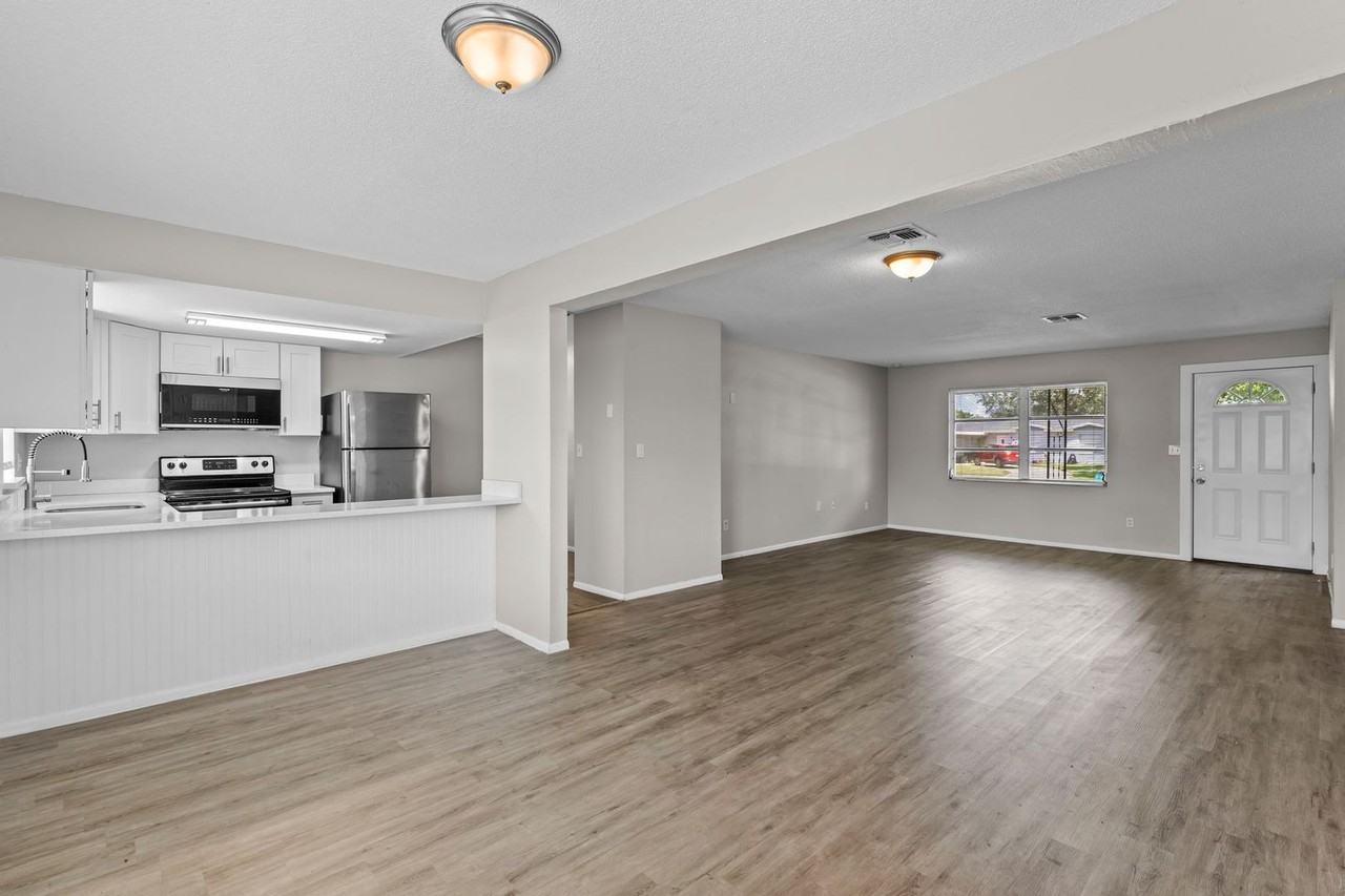 4584 Kirkland Blvd - Photo 6 of 18
