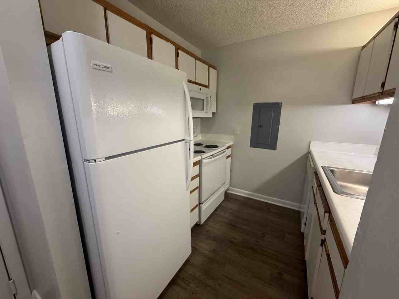 1351 Crab Orchard Dr - Photo 7 of 19