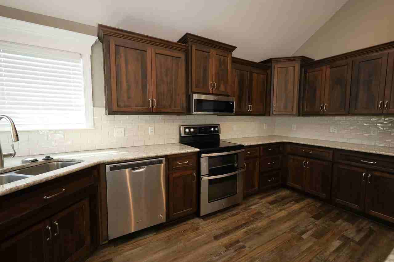 124 Floyd Mcneal Dr - Photo 4 of 13