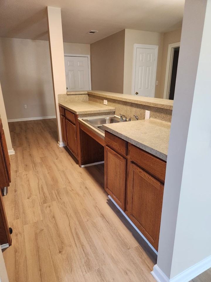 1420 N 47th St - Photo 3 of 14