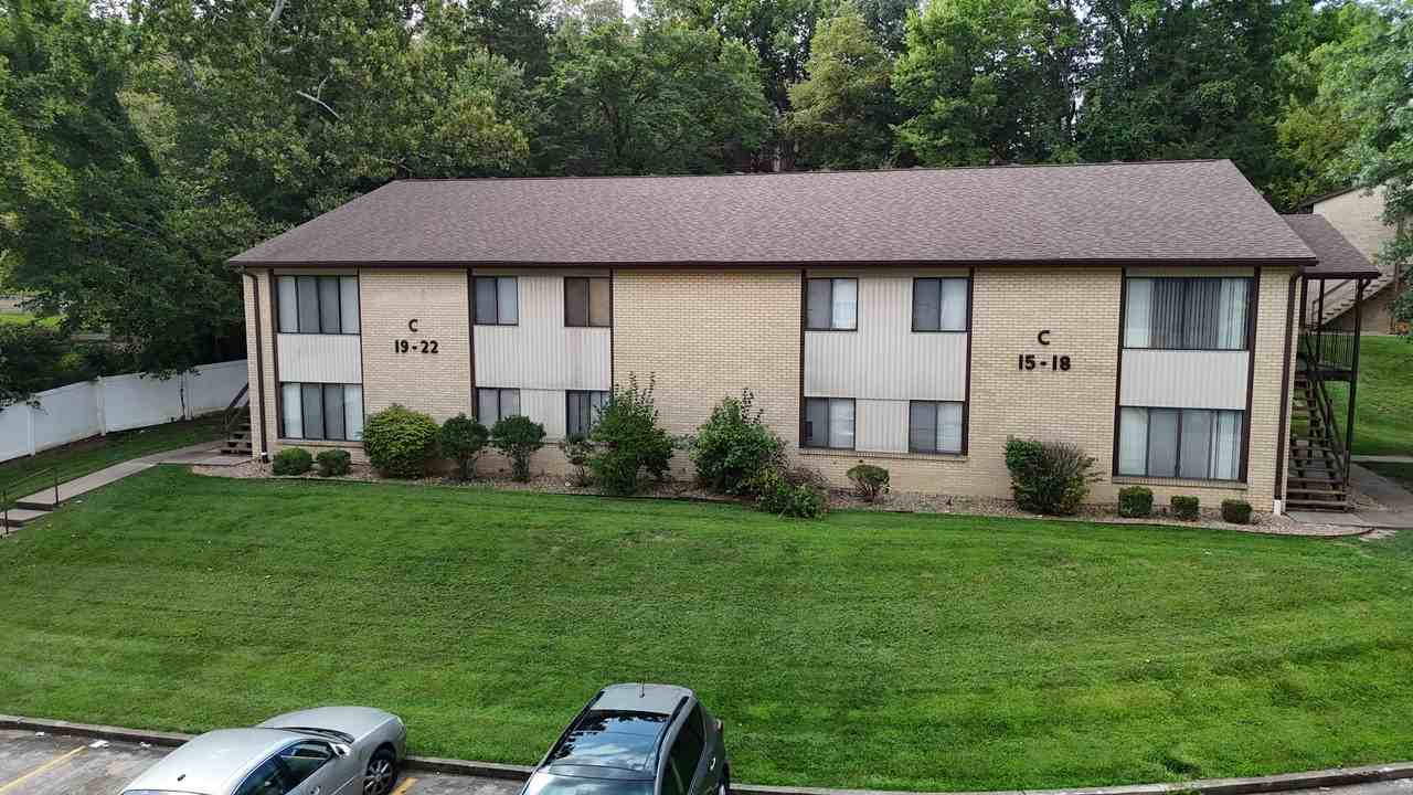 405 Clayton Dr #16 - Photo 2 of 20