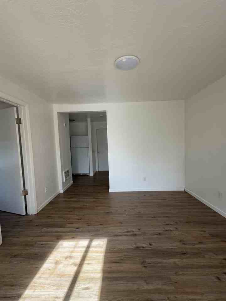 3885 Alvita Ave - Photo 2 of 12
